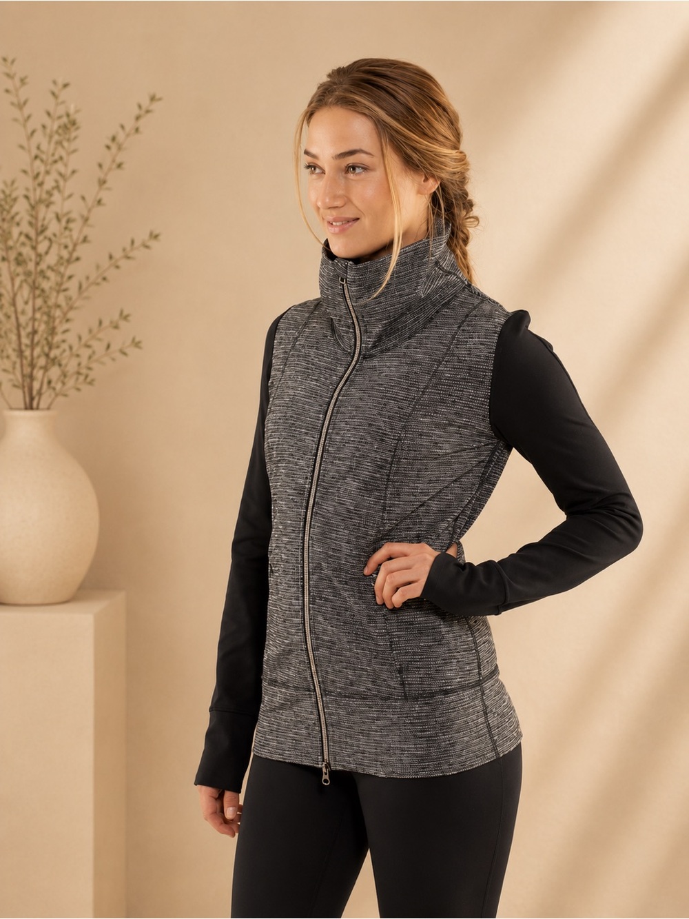 Lululemon Daily Yoga Women Jacket in Coco Pique Black